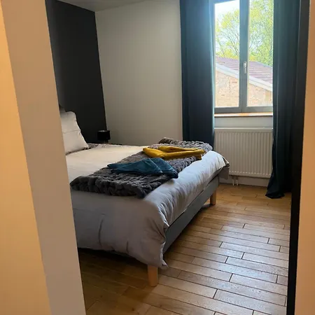 D'hotes Les Portes De La Saone Bed & Breakfast