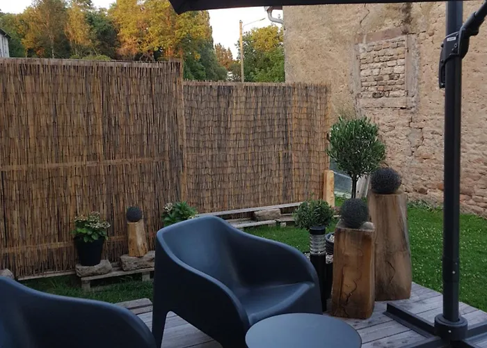 D'hotes Les Portes De La Saone Bed & Breakfast