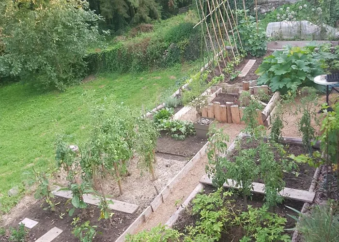 D'hotes Les Portes De La Saone Bed & Breakfast 3*